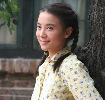 何爽(小宋佳 饰)