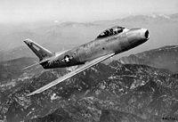 F-86佩刀战斗机