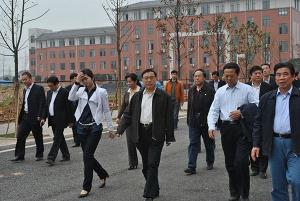 湖南省政协副主席武吉海一行视察善卷中学