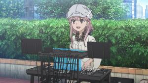 路边演唱的艾莉纱