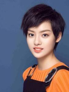 早年经历编辑1人物经历4词条图册3人物评价mv作品电影作品电视剧作品2