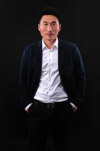 李胜达生活艺术照