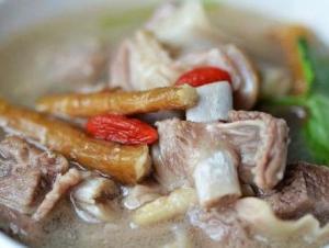 当归生姜羊肉汤