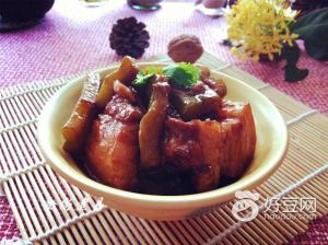 红烧肉苦瓜便当