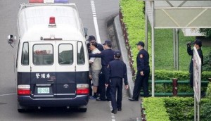 陈水扁被从台北看守所移往台北监狱服刑