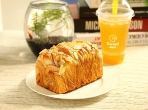 迷炫紫薯 面包