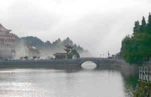 吴雄楚关