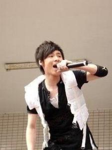 虎虎_现场表演