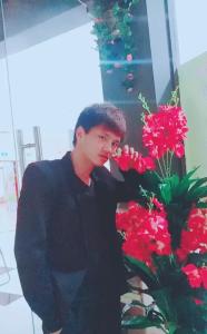 李肖逸生活照