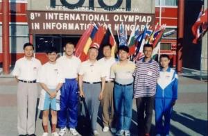 吴文虎与学生