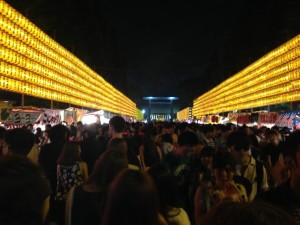 14年7月靖国神社夏日大祭奠游人如织