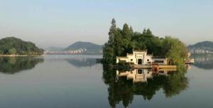 磁湖风景区