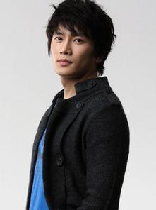 李承俊(池诚 扮演)