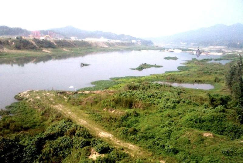英山县城南两河口东河西河汇合处
