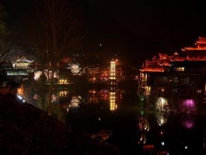凤凰万名塔夜景照