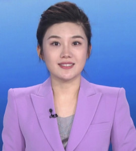 郑子可,出生于山东省济宁市,毕业于中国传媒大学,中央电视台新闻频道