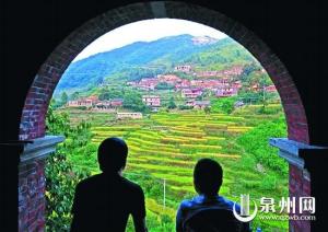 观山村番仔楼