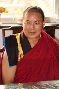 洛桑陀美金刚上师