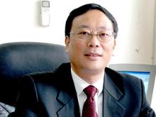 严新平