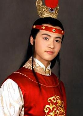 贾宝玉(马天宇 饰)  配音:姜广涛