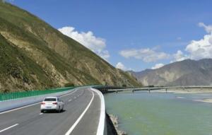 拉林高等级公路