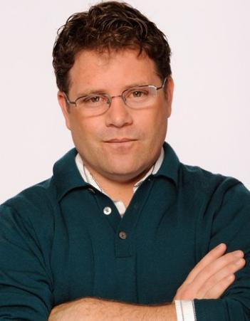 肖恩·奥斯汀(sean astin,1971年2月25日-),出生于美国加利福尼亚圣莫