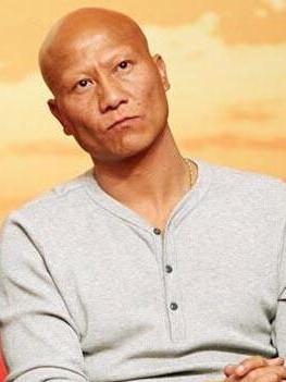 著名演员计春华,被誉为"中国金牌反派明星",以扮演影片《少林寺》中的