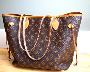 neverfull red interior