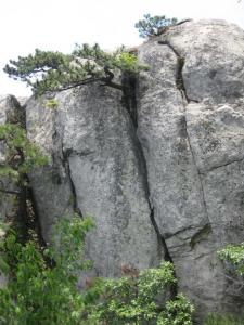 鸡鸣尖