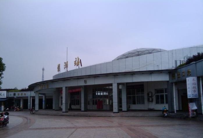 龙游站站房