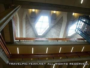 粗野主义（Brutalism）