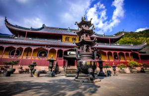 天童禅寺（陈勇峰摄影）