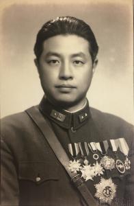 湖南醴陵人,中华民国陆军四星上将,他的孙女是著名歌手刘若英