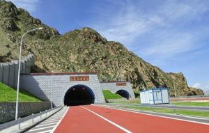 拉林高等级公路