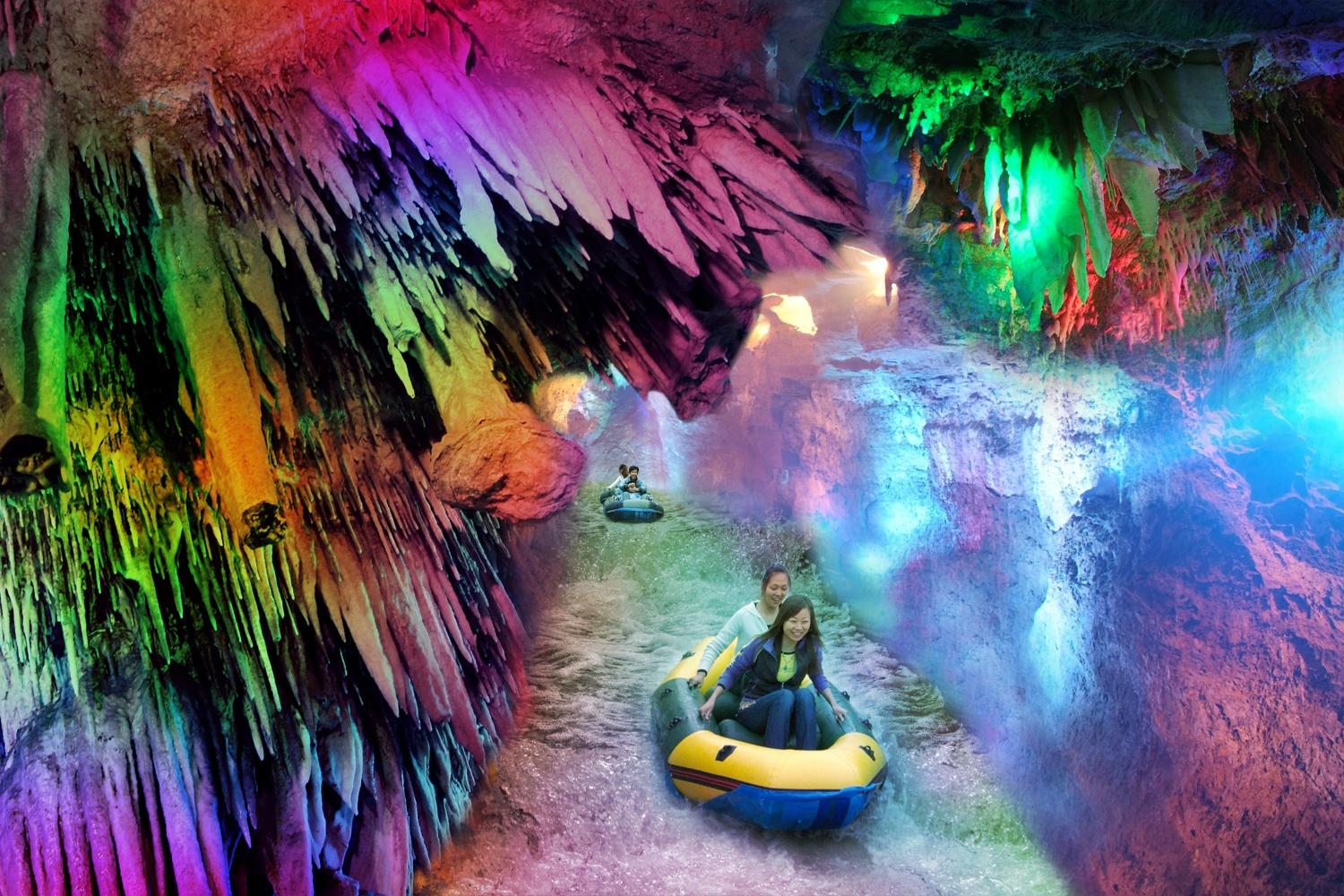 萤火虫水洞·地下大峡谷旅游区