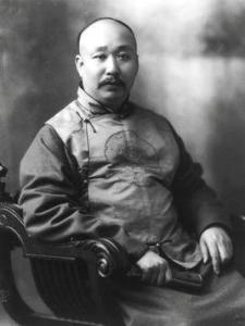 梁诚