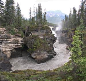 阿塔巴斯卡瀑布 Athabasca Falls