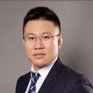 汪东风，董事会主席兼首席执行官