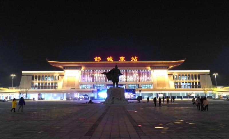 站前广场夜景