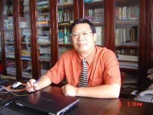 华中科技大学教授张昆