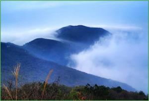 苍茫弁山