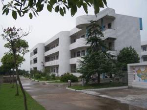 龙湖镇