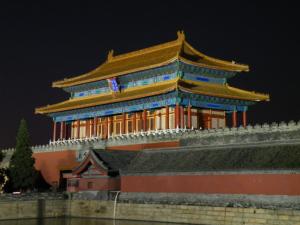 夜幕下的神武门