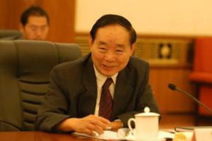 全国人大内务司法委员会委员杨兴富