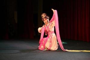 吕锁森表演