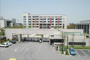 学校大门