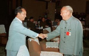 建国以后的余秋里