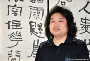 卢火近照
