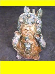 镇墓兽正面