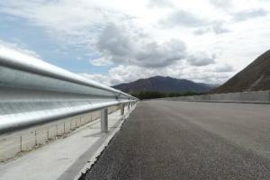 拉林高等级公路